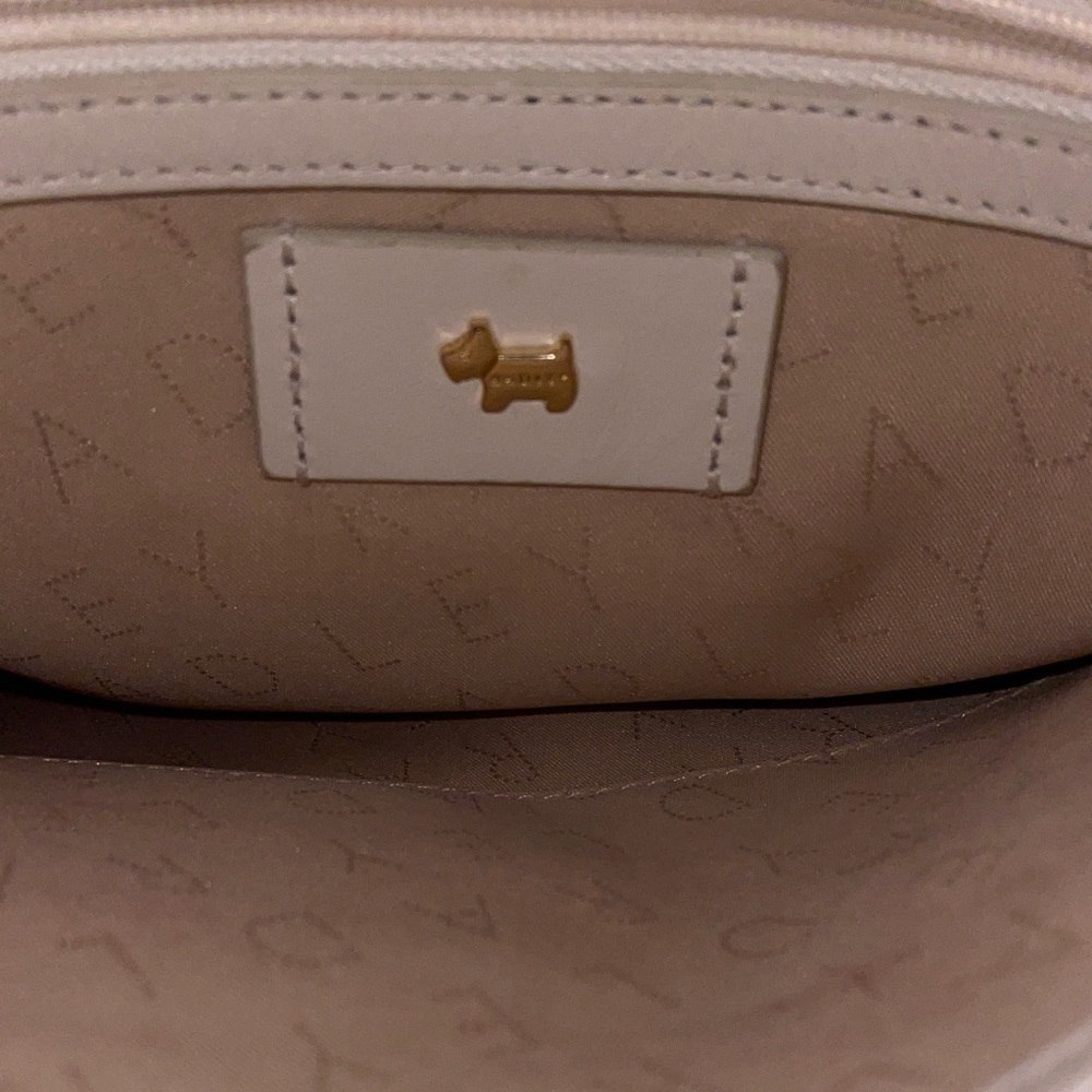 Radley London Elegant Cream Crossbody Bag - Picture 7 of 8